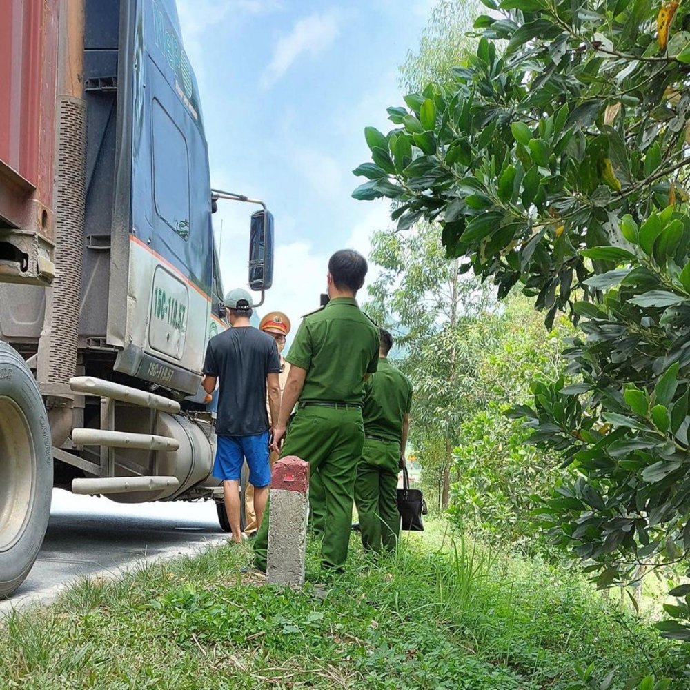 Dương tính với ma tuý, lái xe container thông chốt kiểm dịch Dương tính với ma tuý, lái xe container thông chốt kiểm dịch