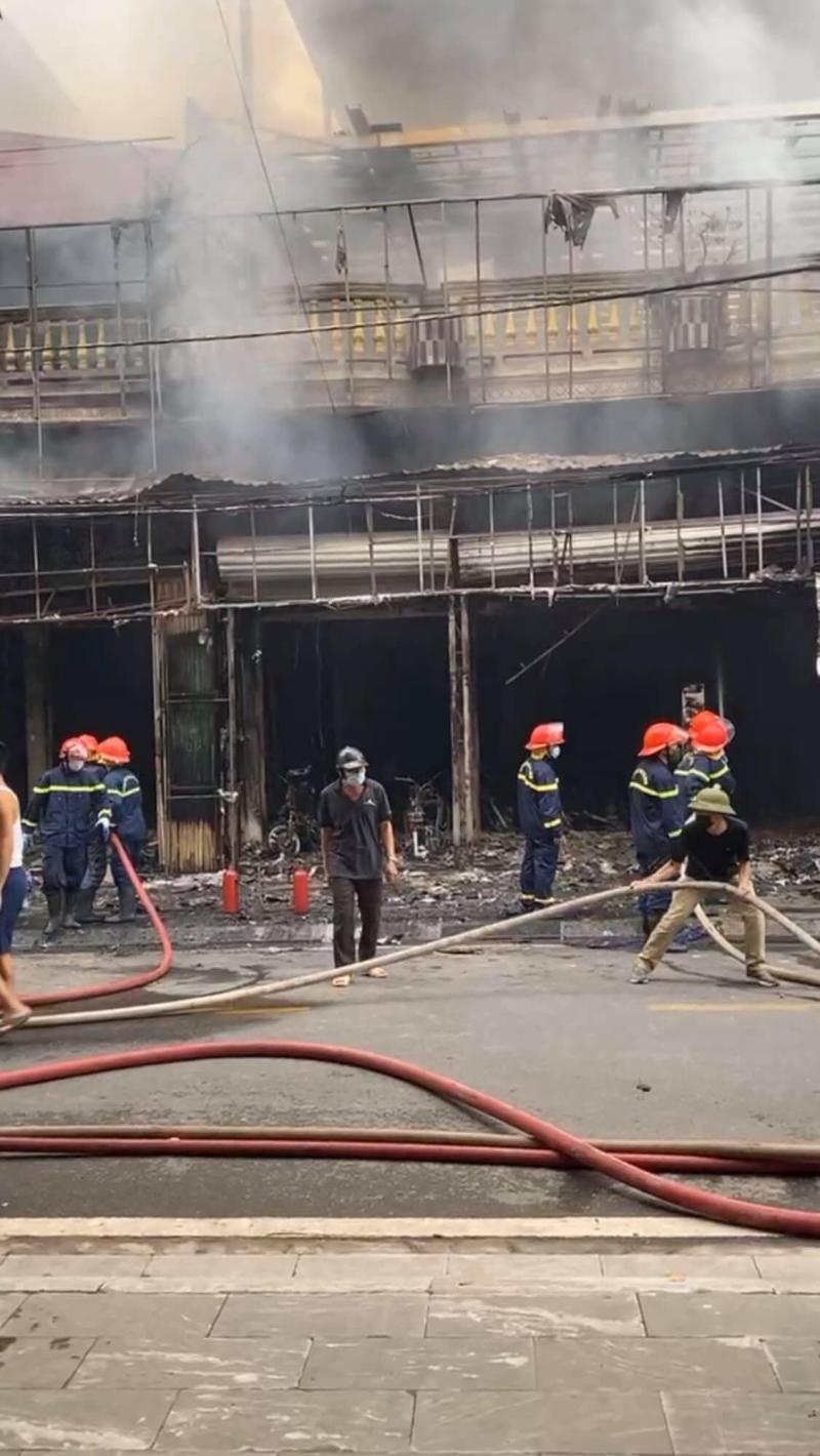 Ngọt lửa bốc cháy ngùn ngụt tại căn nhà tại Thị xã Phúc Yên - Vĩnh Phúc