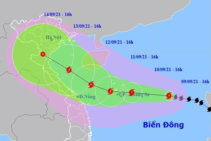 Bão CONSON giật cấp 12, hướng vào Bắc miền Trung và tiếp tục mạnh thêm Bão CONSON giật cấp 12, hướng vào Bắc miền Trung và tiếp tục mạnh thêm