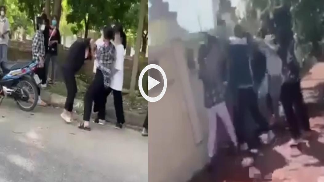 Nhóm học sinh nữ tụ tập đánh nhau, bạn bè cổ vũ reo hò phản cảm Nhóm học sinh nữ tụ tập đánh nhau, bạn bè cổ vũ reo hò phản cảm