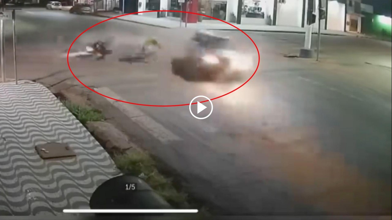Nam thanh niên phóng xe máy tốc độ Nam thanh niên phóng xe máy tốc độ