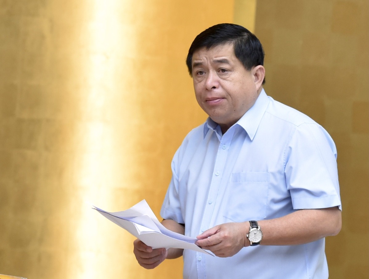 Thủ tướng phê bình nghiêm khắc những nơi chậm trễ, đốc thúc giải ngân khoản vốn 250 nghìn tỷ đồng Thủ tướng phê bình nghiêm khắc những nơi chậm trễ, đốc thúc giải ngân khoản vốn 250 nghìn tỷ đồng