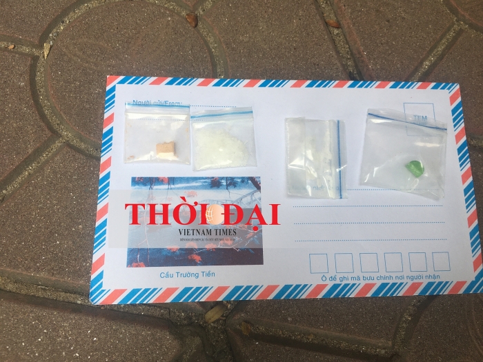 Phát hiện chất nghi ma tuý trong "túi thuốc giảm cân" của đôi nam nữ phat hien chat nghi ma tuy trong tui thuoc giam can cua doi nam nu