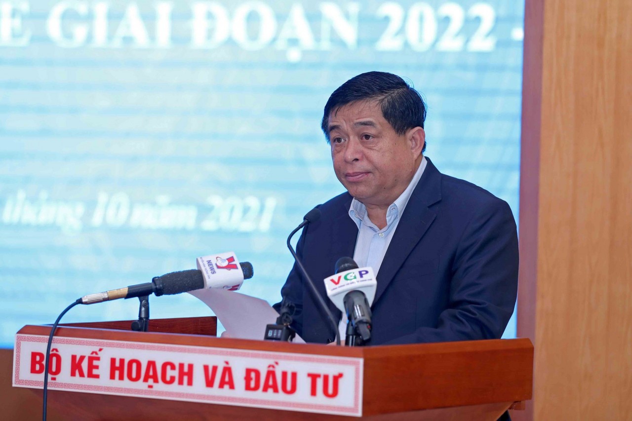 Phục hồi và phát triển gắn với nâng cao năng lực nội tại và tính tự chủ của nền kinh tế Phục hồi và phát triển gắn với nâng cao năng lực nội tại và tính tự chủ của nền kinh tế