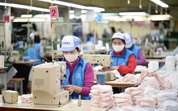 Kết luận của Thủ tướng tại Hội nghị trực tuyến về các giải pháp tiếp tục hỗ trợ doanh nghiệp trong bối cảnh dịch COVID-19