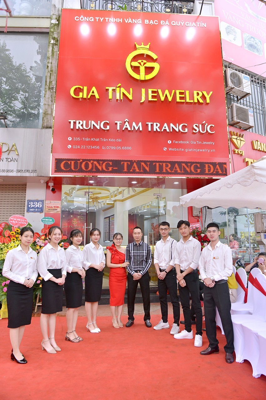 Hành trình vượt khó của cô chủ Gia Tín Jewelry & Diamond Hành trình vượt khó của cô chủ Gia Tín Jewelry & Diamond