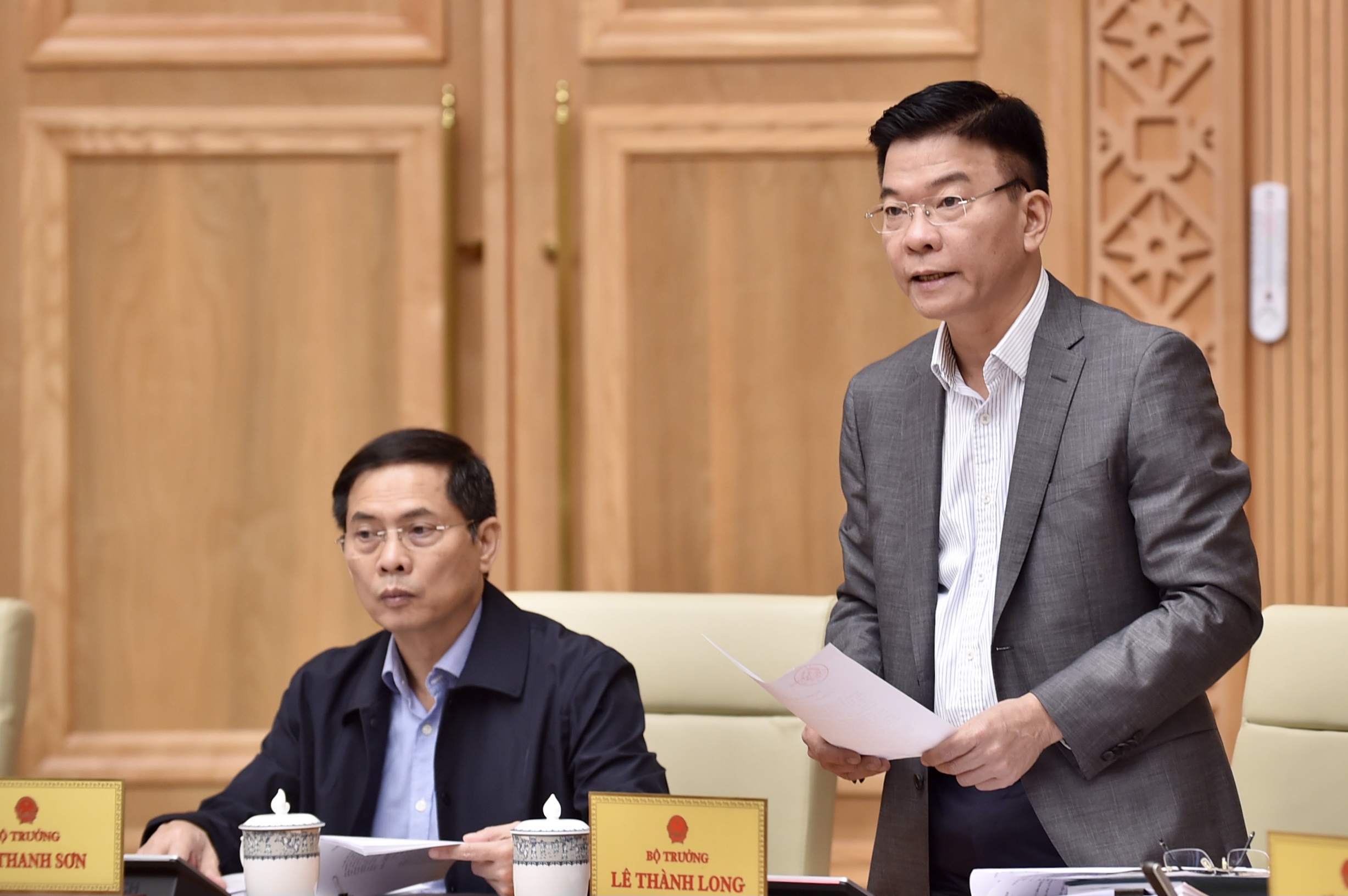 Chính phủ ưu tiên cao nhất cho xây dựng và hoàn thiện thể chế, tăng cường công khai, minh bạch Chính phủ ưu tiên cao nhất cho xây dựng và hoàn thiện thể chế, tăng cường công khai, minh bạch