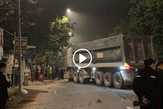 Khoảnh khắc 2 thanh niên 14 tuổi va chạm với xe Ben tử vong tại chỗ Va chạm với xe Ben, hai thanh niên thương vong