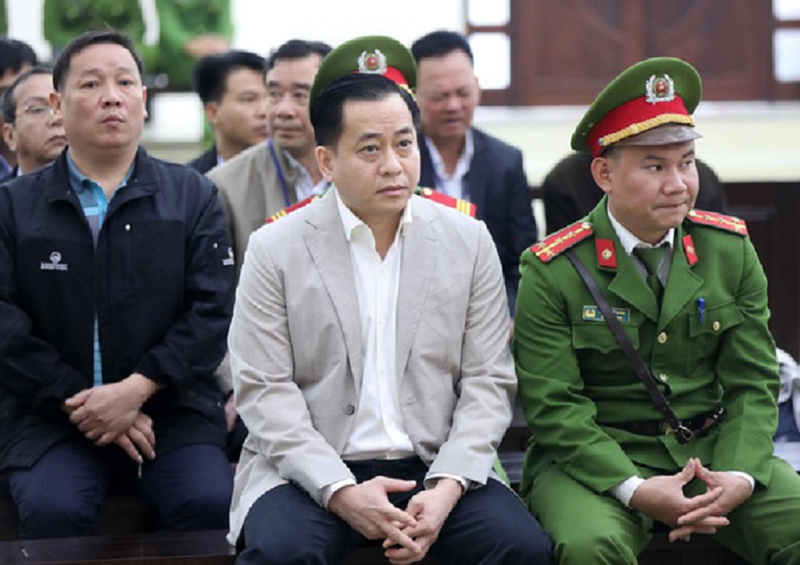 Vũ "Nhôm" khai không hề quen thân lãnh đạo Đà Nẵng, tự đến trình diện phan van anh vu khang dinh tu den don cong an khong phai bi bat