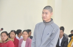 tu be gay cua quy de dat cuc khoai nam thanh nien phai cau cuu bac si