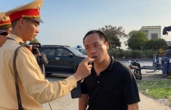 bac ninh hai thuyen truong bi xu phat 15 trieu dong vi pham nong do con