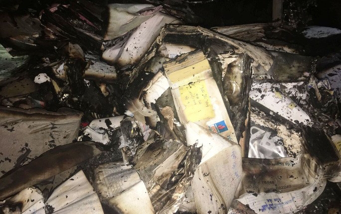 hien truong do nat sau vu chay toa nha dau khi khien 15 nguoi thuong vong