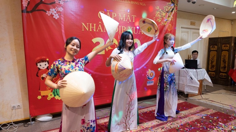 Cộng đồng Việt kiều tại Liên bang Nga, Đức và Nam Phi tổ chức đón Xuân ấm áp tet cong dong am ap tai lien bang nga duc va nam phi