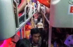 bi lap bien ban tam giu giay to xe khach van tiep tuc nhoi nhet 80 khach