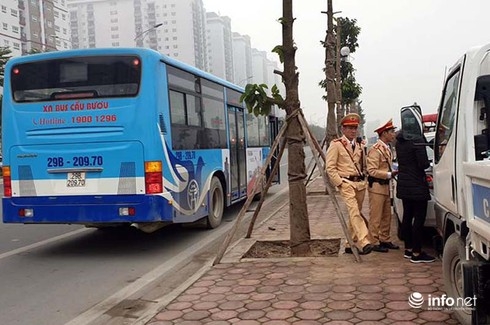 Tài xế xe buýt bị phạt 17 triệu đồng vì say rượu vẫn lái xe chở khách tai xe xe buyt bi phat 17 trieu dong vi say ruou van lai xe cho khach