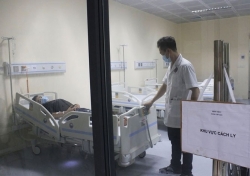 dieu tri benh nhan nhiem virus corona mot bac si trung quoc tu vong