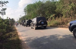 binh duong no sung o quan ca phe 1 nguoi bi trung dan