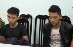nam thanh nien xong vao tru so cong an dam tu vong dan phong