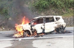 chay tiem tap hoa be gai 5 tuoi ngu trong nha tu vong thuong tam