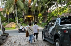 cach ly nam thanh nien tro ve tu deagu doa tha corona thi ca lang bay mau