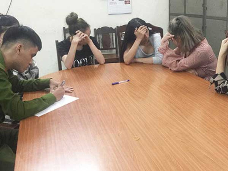 Tin pháp luật 24h nóng nhất hôm nay (5/3): Đoạt mạng bạn nhậu vì mùi mắm tôm tin phap luat 24h nong nhat hom nay 53 doat mang ban nhau vi mui mam tom