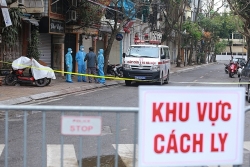 ha noi bat dau co lay nhiem cheo chu tich tp de nghi nguoi dan han che ra khoi nha den 313