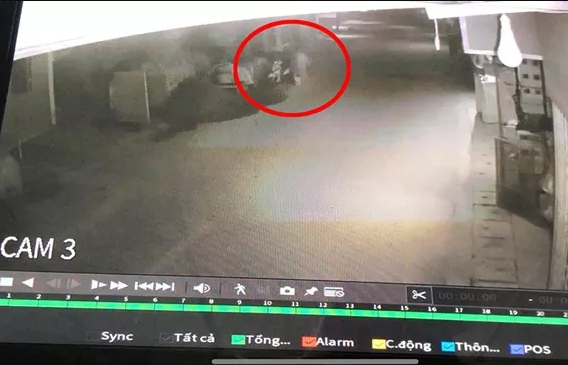 doi tuong tuoi xang dot nha em gai khien 3 nguoi tu vong khai gi