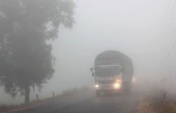 nhung kinh nghiem lai xe o to khi troi mua can nam vung