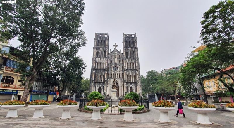quan xa dong cua pho phuong ha noi vang lang giua mua dich covid 19