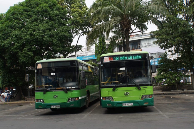 Dịch Covid-19: TP.HCM tạm dừng hoạt động xe buýt từ 1/4 dich covid 19 tphcm tam dung hoat dong xe buyt tu 14