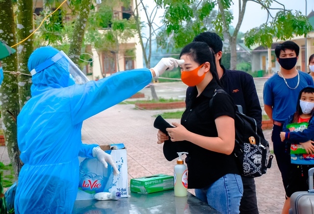 Nghệ An: Thêm 300 công dân hoàn thành cách ly trở về nhà nghe an them 300 cong dan hoan thanh cach ly tro ve nha