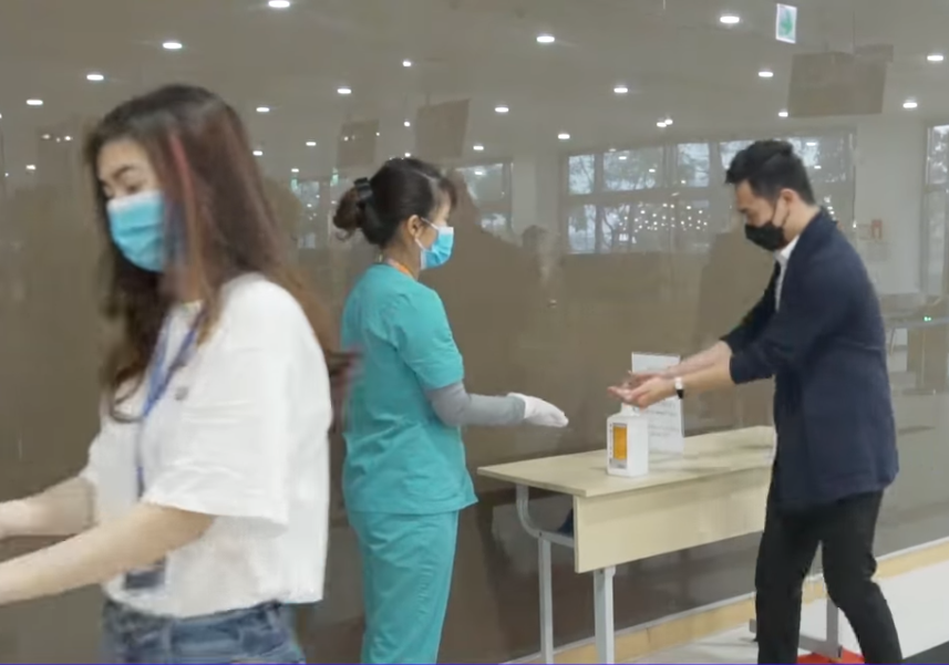 Công nhân Samsung nhiễm COVID-19 đã đi làm suốt một tuần kể từ khi có triệu chứng cong nhan samsung nhiem covid 19 co trieu chung van di lam cho den khi phat benh