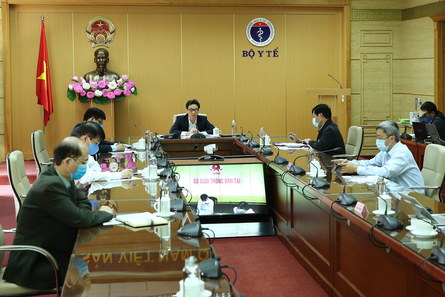 Thống nhất kiến nghị Thủ tướng kéo dài thời gian cách ly xã hội thong nhat kien nghi thu tuong keo dai thoi gian cach ly xa hoi