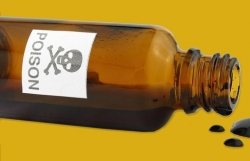 ru nhau tam ao 3 tre mau giao duoi nuoc thuong tam