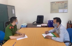 tai xe o to tong 2 chi em gai thuong vong roi bo tron thua nhan da dam vao vat gi do