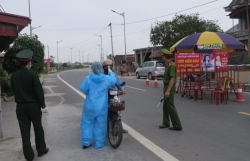 cong viec cua ba noi tro sau khi noi long gian cach xa hoi