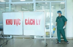 dich covid 19 nhat ban cat bo hang chuc nghin bong hoa hong hoa tulip de ngan nguoi dan ngam hoa