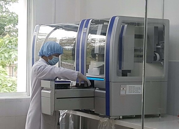 Bộ Y tế yêu cầu báo cáo việc mua sắm máy xét nghiệm COVID-19 bo y te yeu cau bao cao viec mua sam he thong may real time pcr tu dong xet nghiem covid 19