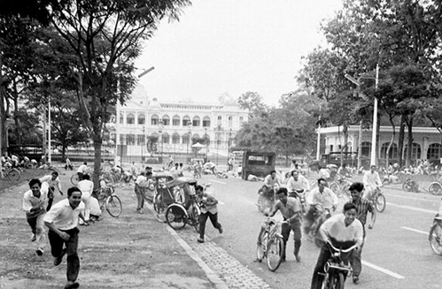hinh anh dinh doc lap qua nhung bien co lich su