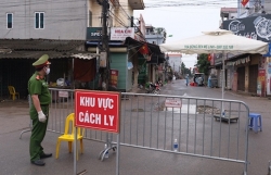 ha noi tiep tuc cach ly tat ca cac truong hop bi ho sot dau hong