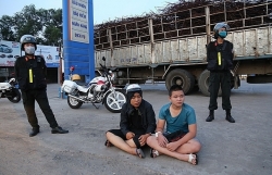 Tin pháp luật 24h nóng nhất hôm nay (1/5): Cảnh sát nổ súng khống chế, chặn bắt hơn 100 "quái xế" tụ tập đua xe trên quốc lộ 51