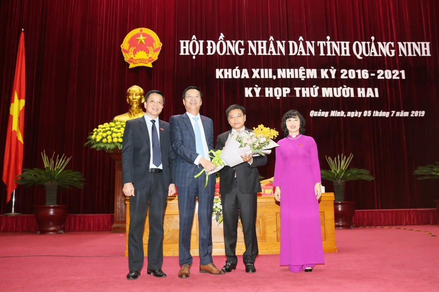 Ông Nguyễn Văn Thắng được bầu làm tân Chủ tịch UBND tỉnh Quảng Ninh ong nguyen van thang duoc bau lam tan chu tich ubnd tinh quang ninh