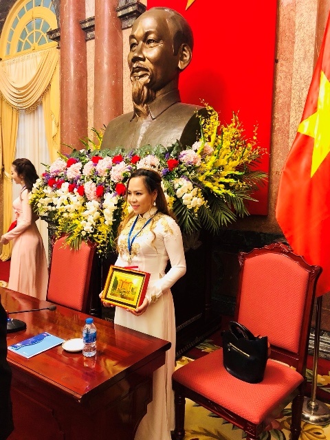 Tin mới vụ Nữ hoàng văn hoá tâm linh Hiền Ngân tin moi vu nu hoang van hoa tam linh hien ngan