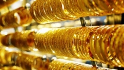 Giá vàng hôm nay 10/7: Tăng 100.000 đồng/lượng ở cả 2 chiều