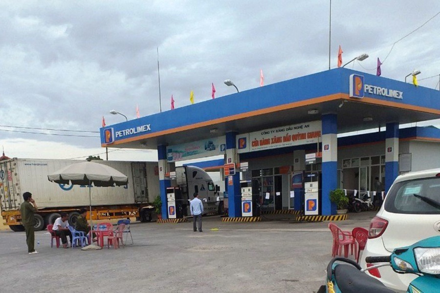 Trích xuất tìm phạm sát hại nữ nhân viên cây xăng đêm trich xuat camera truy tim nghi pham sat hai nu nhan vien cay xang trong dem