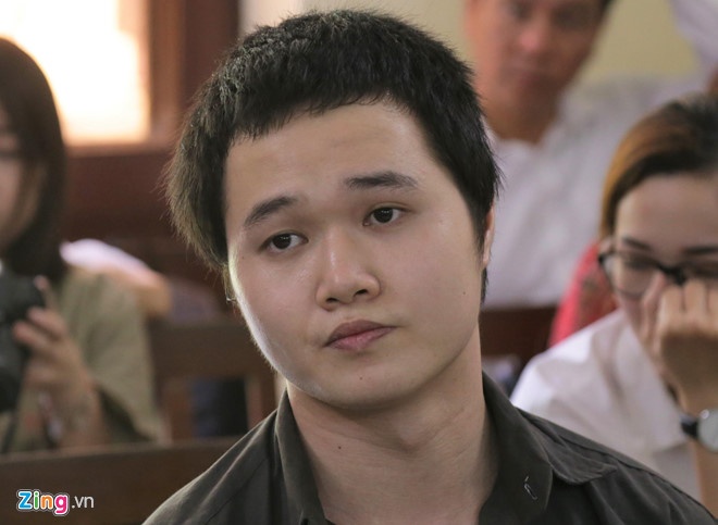 tu ong vu a hau mc ban dam nghin do do suy nghi nong can khong biet moi gioi mai dam la pham luat