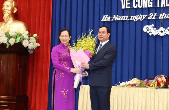 Chân dung tân nữ Bí thư Tỉnh uỷ Hà Nam chan dung tan nu bi thu tinh ha nam