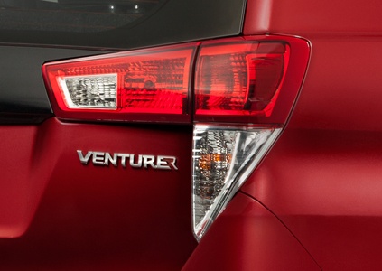 Ưu nhược điểm Toyota Innova nên biết trước khi mua uu nhuoc diem toyota innova nen biet truoc khi mua