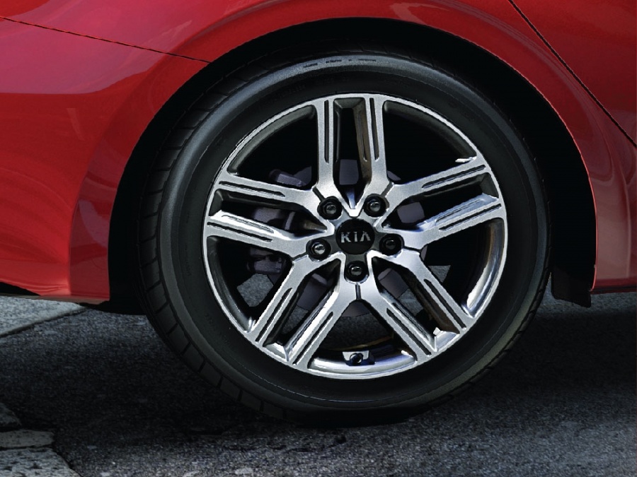 Ưu nhược điểm của KIA Cerato nên biết trước khi mua review xe kia cerato