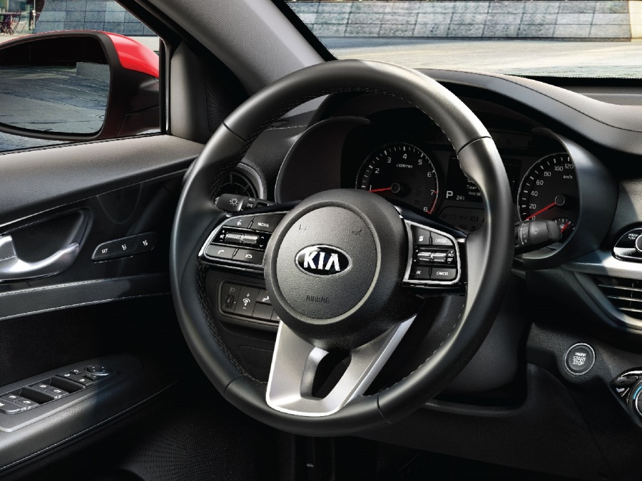 Ưu nhược điểm của KIA Cerato nên biết trước khi mua review xe kia cerato